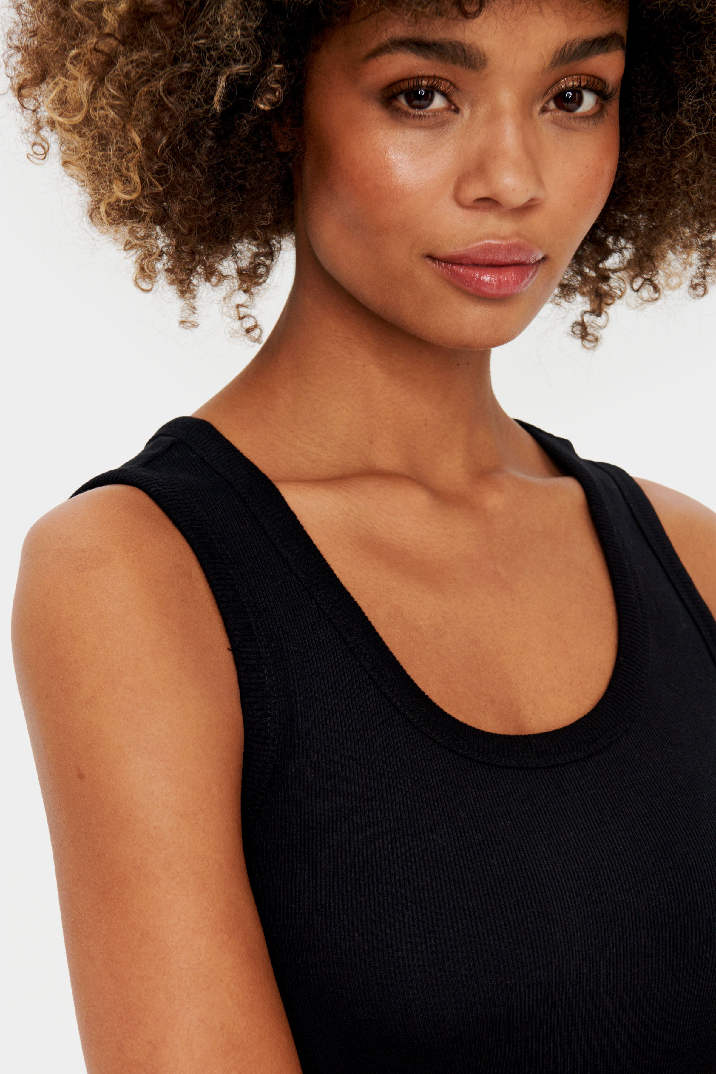 Saint Tropez Aster Tank Top in Black