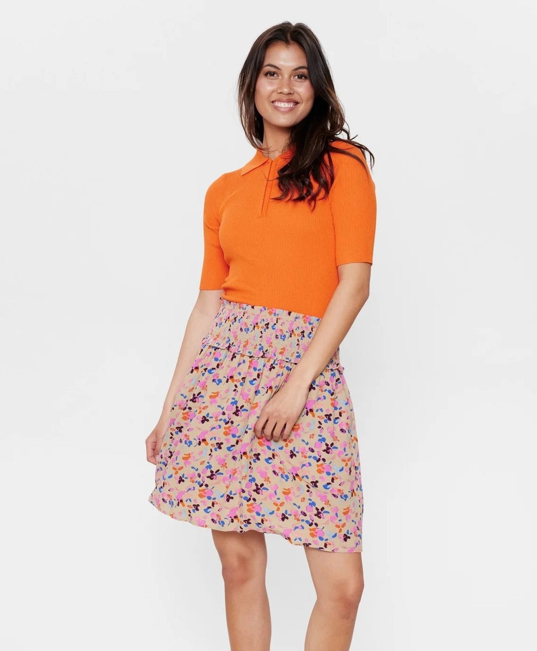 Nümph Nuria Skirt in Twill with Bright Petal Print