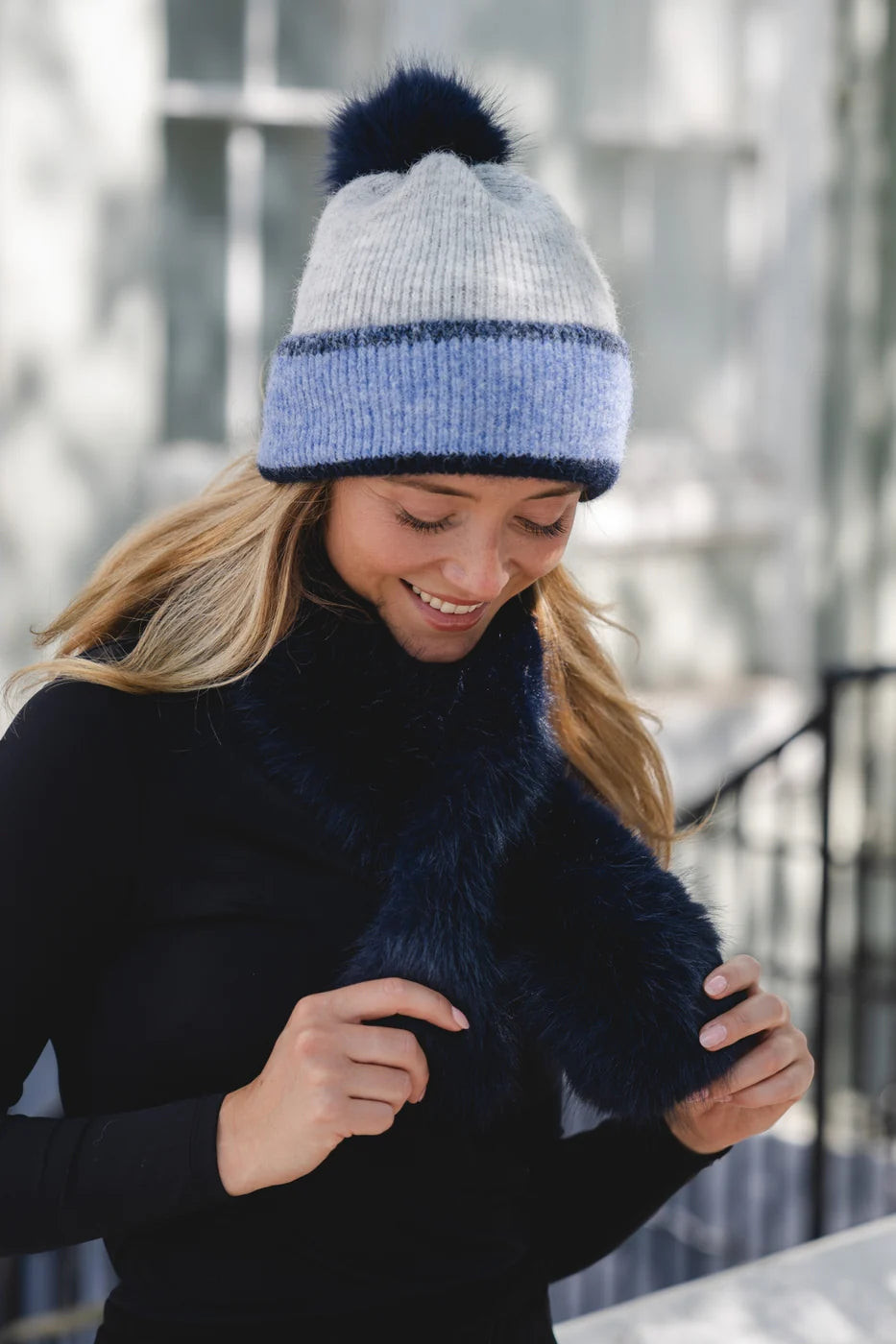 Marie Faux Fur Scarf in Navy
