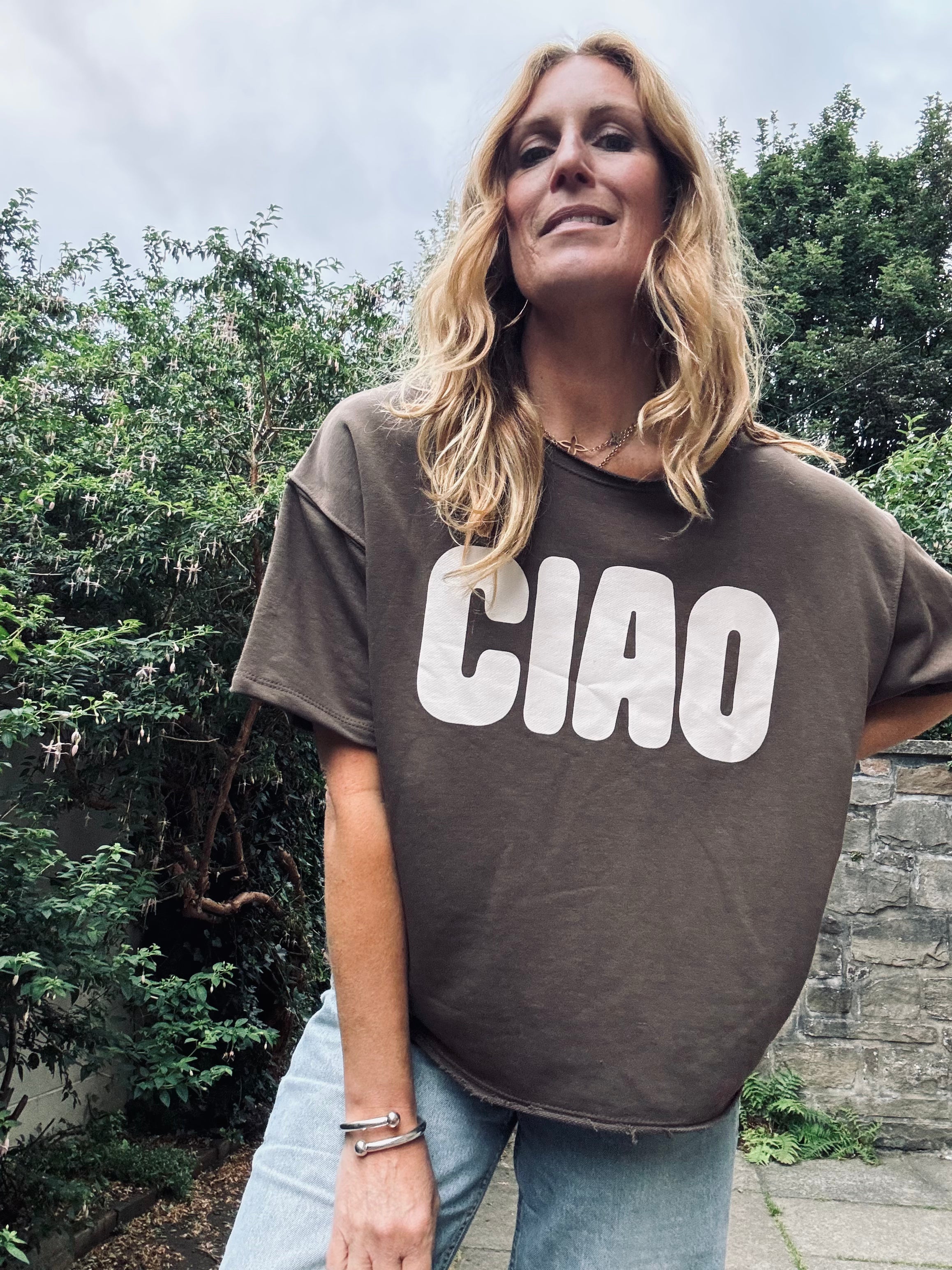 Tara Ciao Brown Sweatshirt Tee (ONE SIZE)