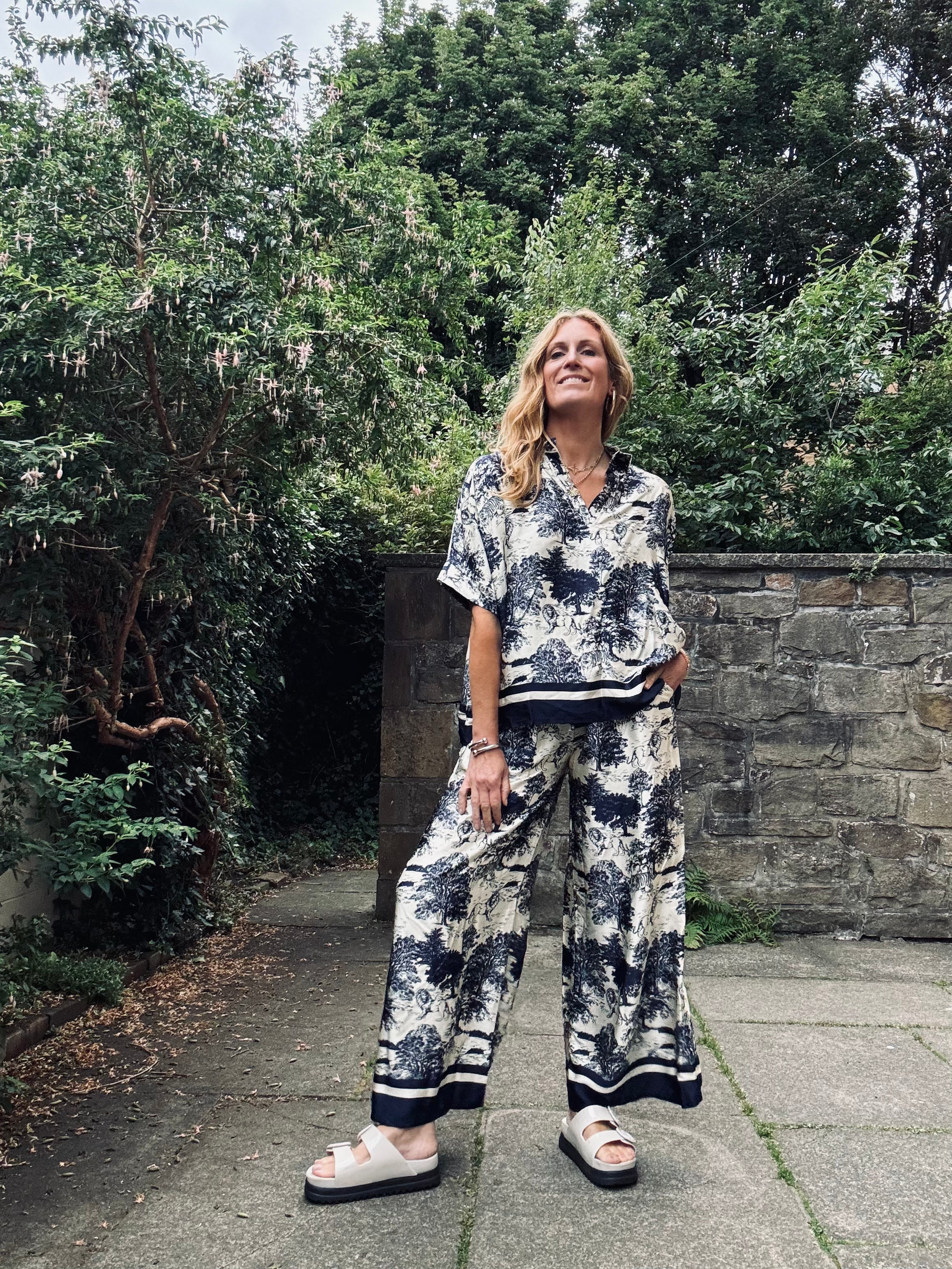 Antoinette Toile Print Trouser in Navy (ONE SIZE)