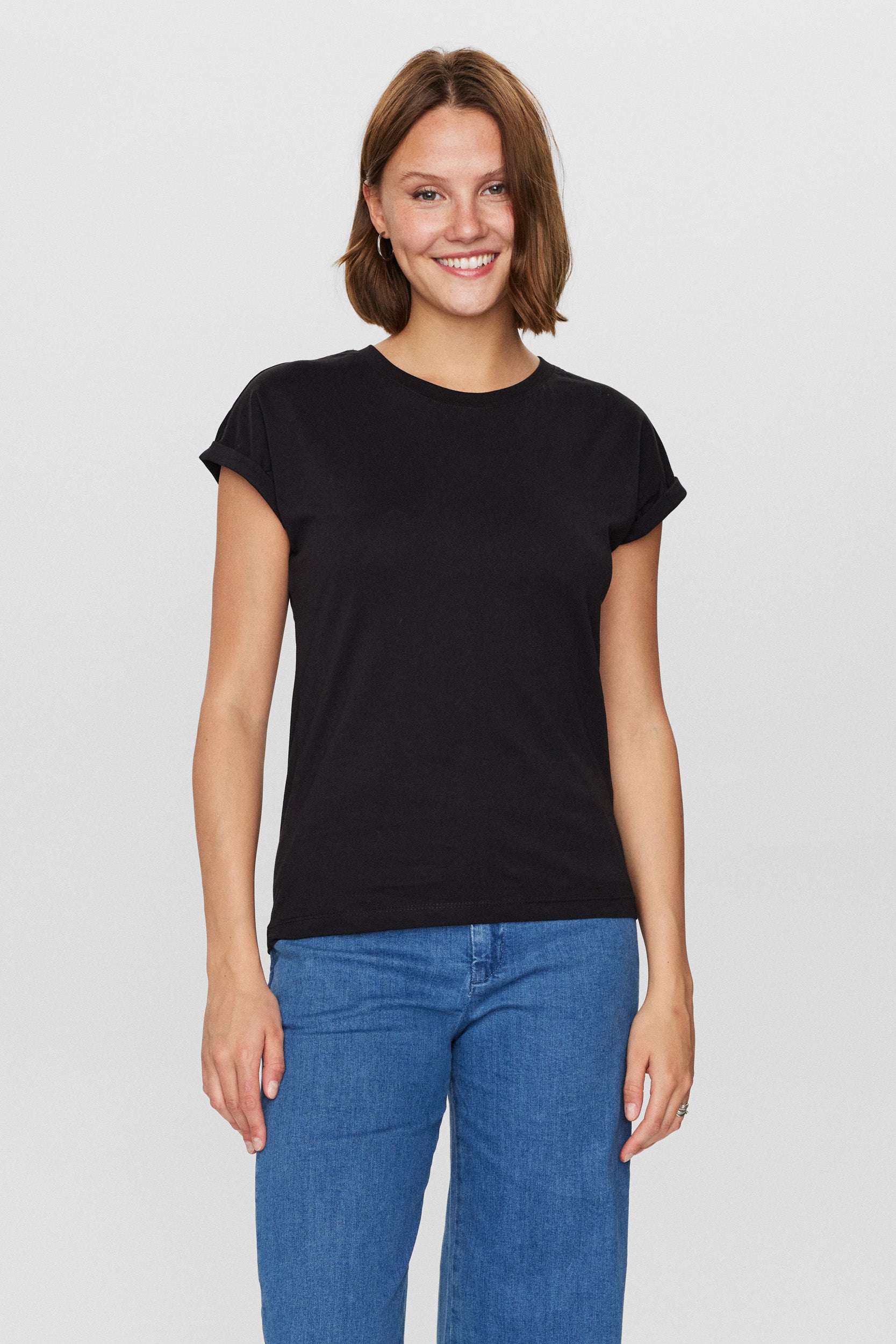 Numph Nubeverly Organic Cotton T-Shirt in Caviar