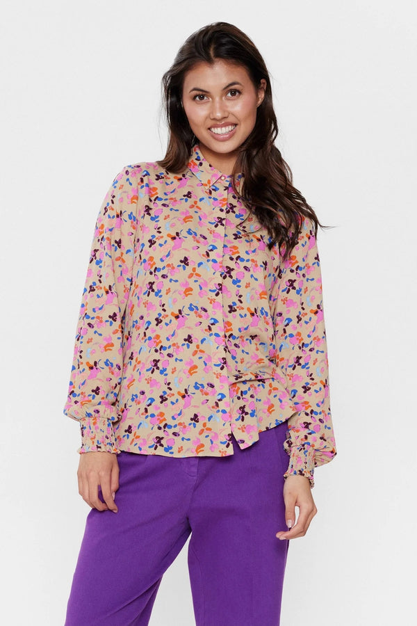 Nümph Nuria Shirt in Twill with Bright Petal Print
