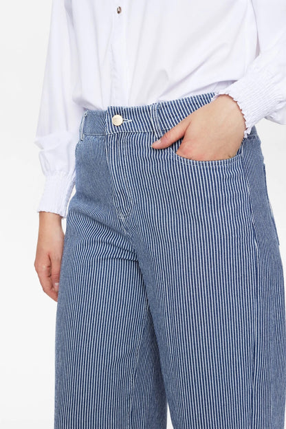 Nuerina Jeans in Dark Sapphire Stripe