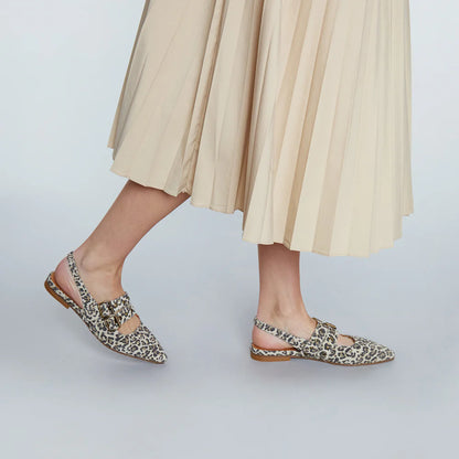 Esska Hope Slingback Flats in Leopard