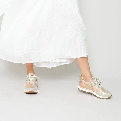 Esska Cinda Vegan Trainers in Metallic