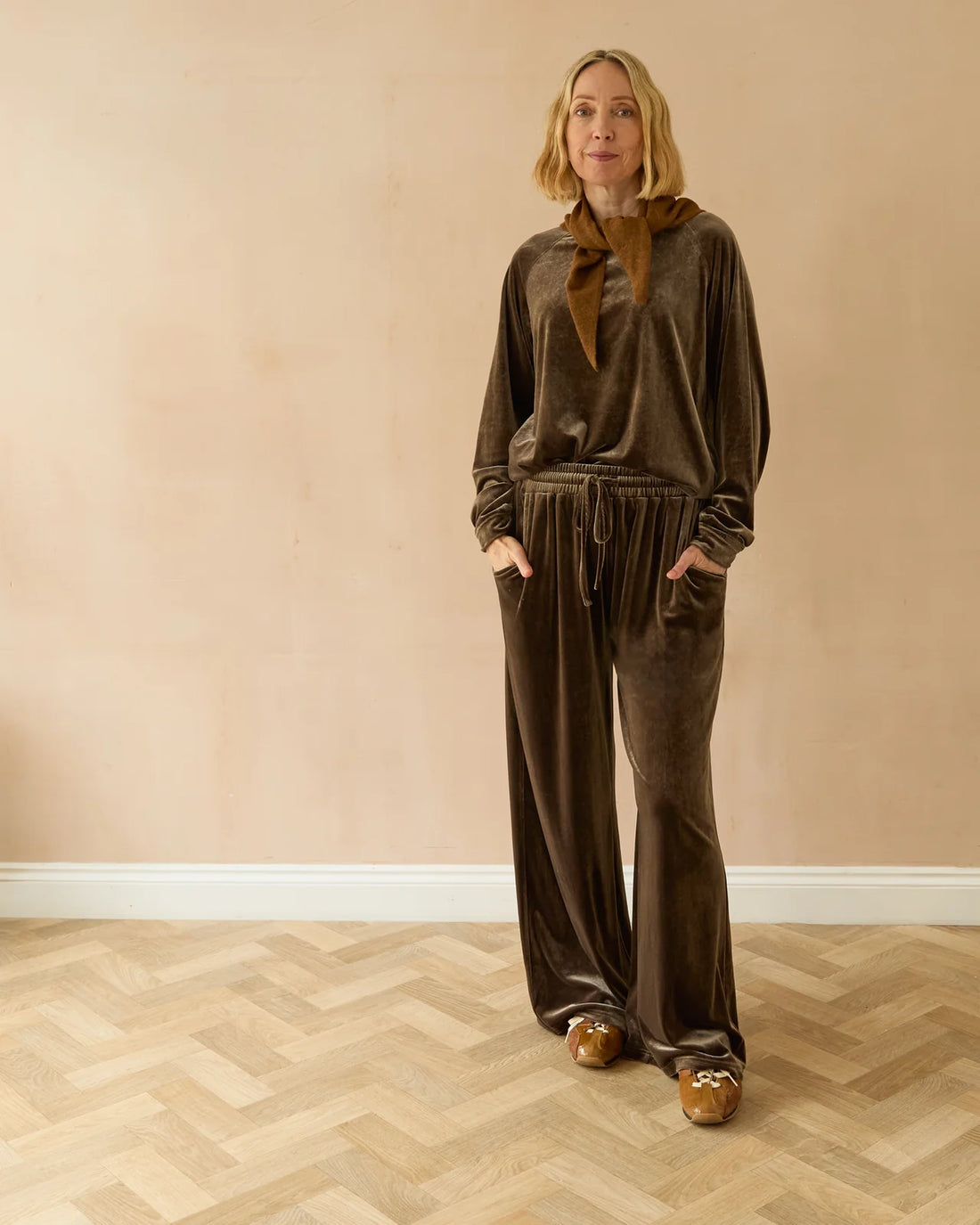 Tabby Velvet Trouser in Truffle (ONE SIZE)