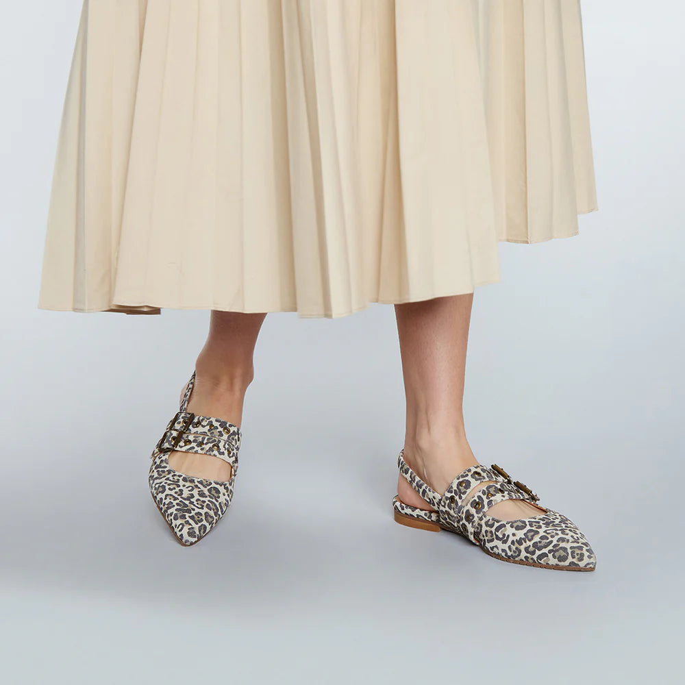 Esska Hope Slingback Flats in Leopard