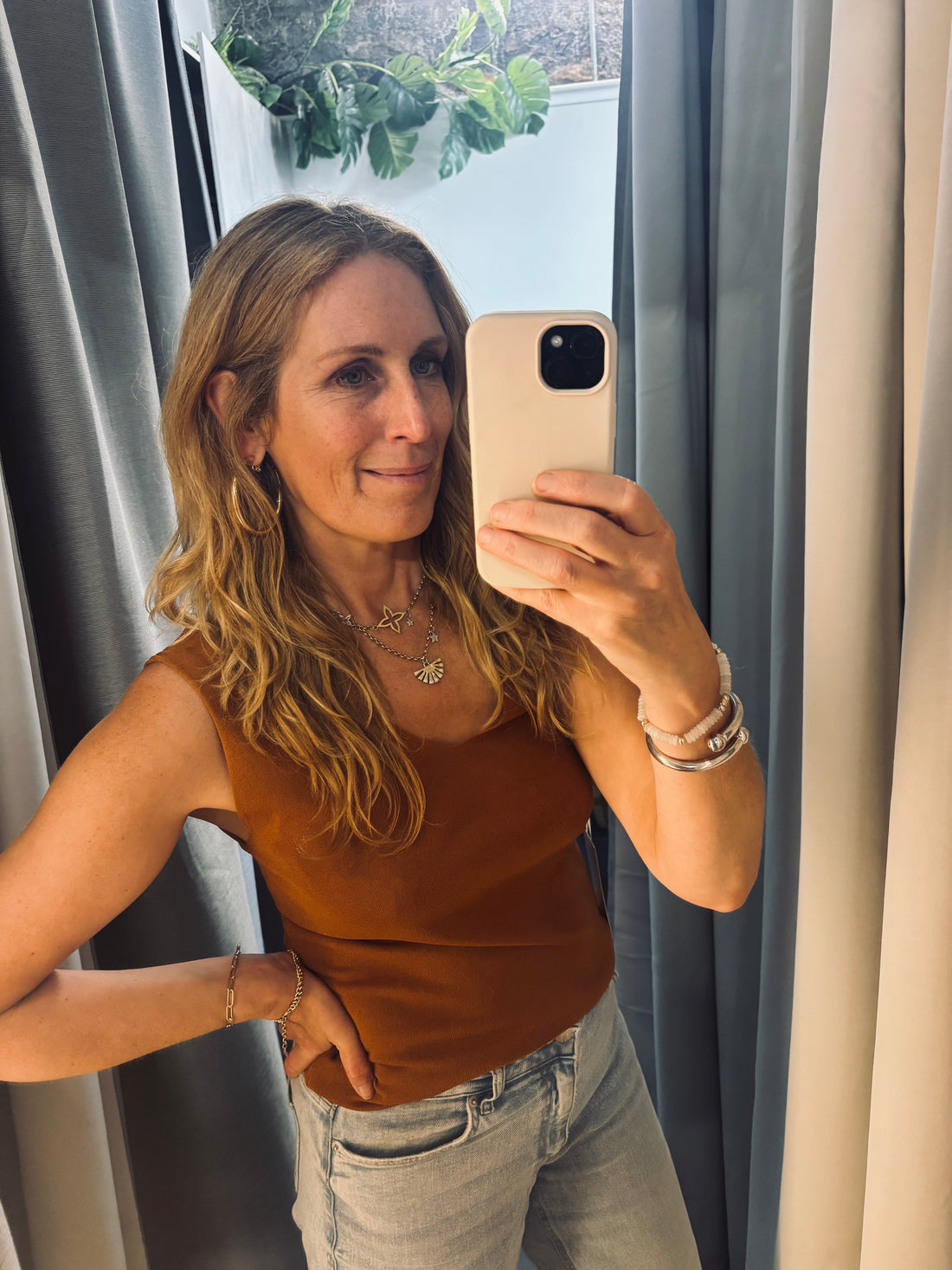 Vest in Burnt Orange (One Size)
