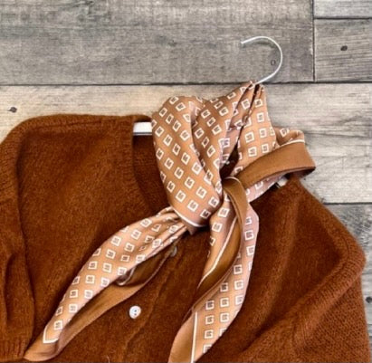 Necker Scarf in Neutral colours