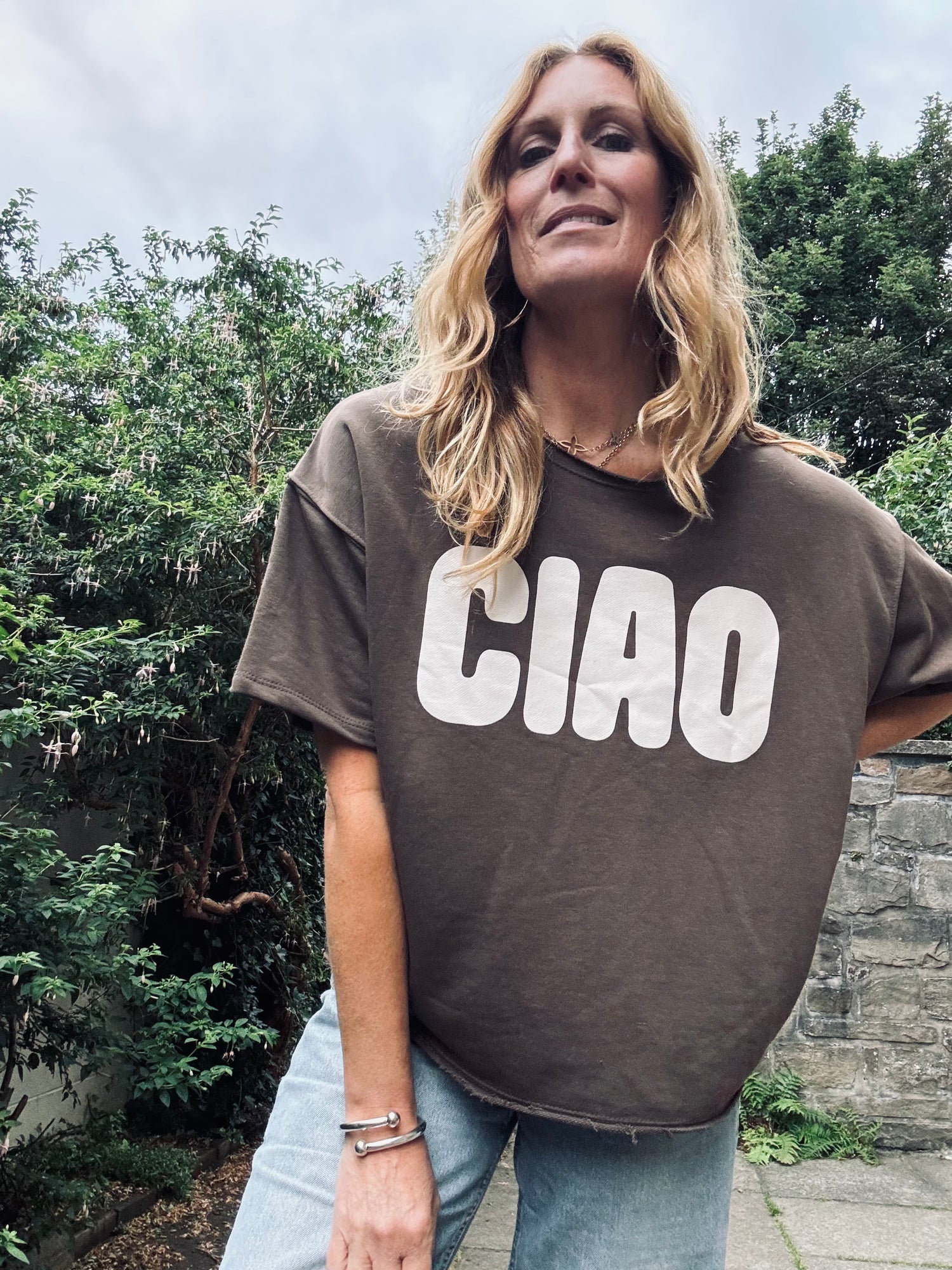 Tara Ciao Brown Sweatshirt Tee (ONE SIZE)
