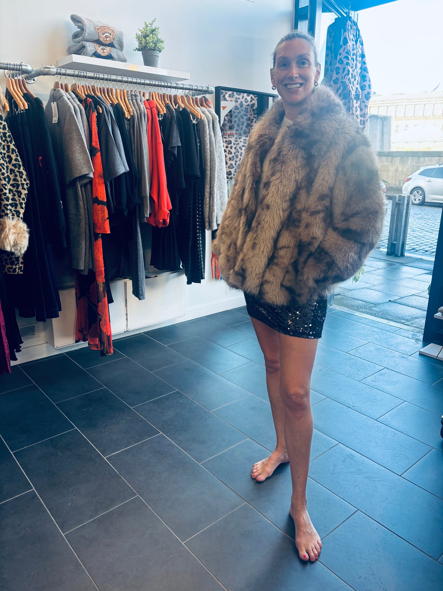 Amelia Short Stretch Skirt in Chocolate Brown (ONE SIZE)