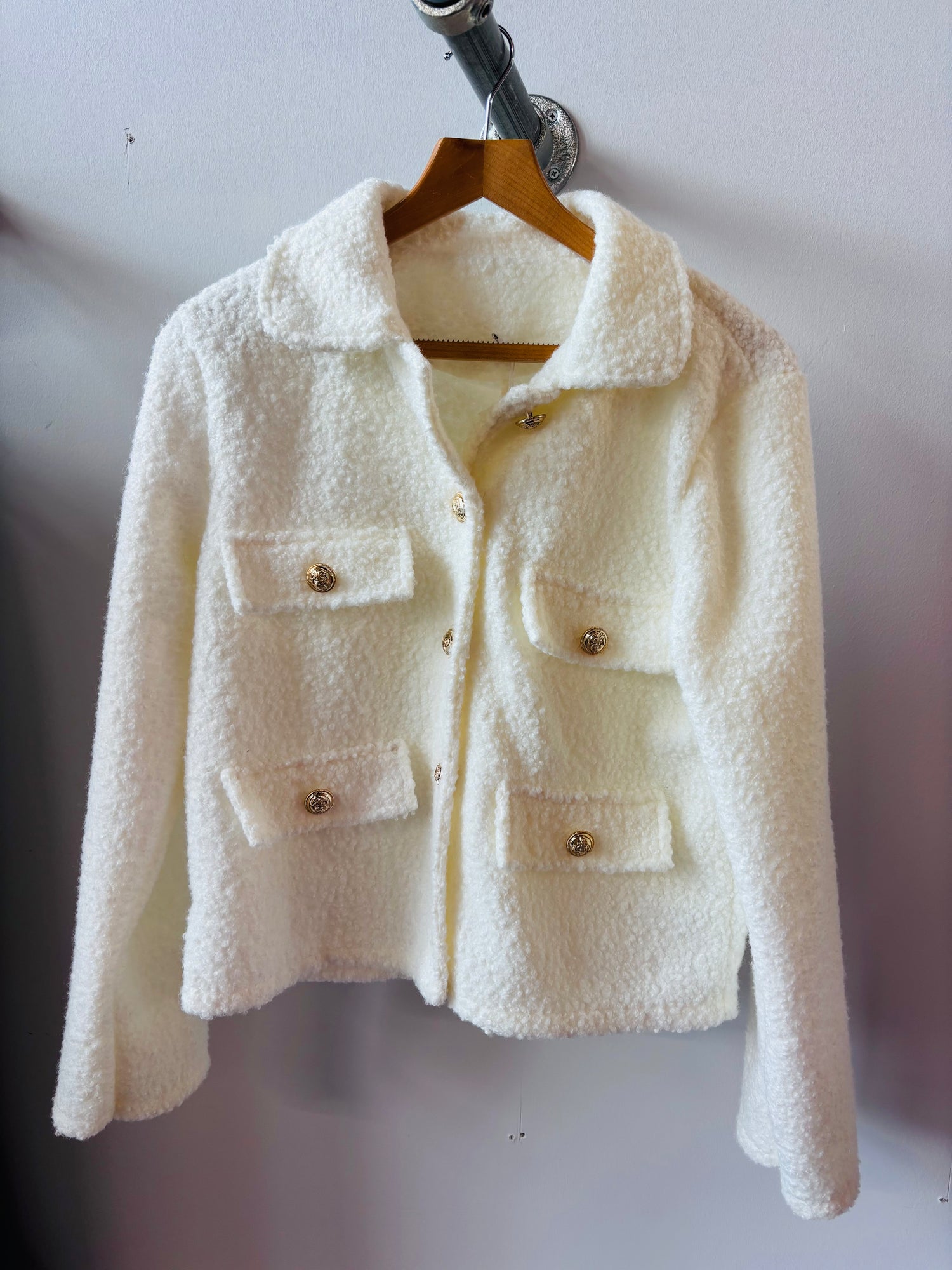 Gold button fleece jacket (one size) cream