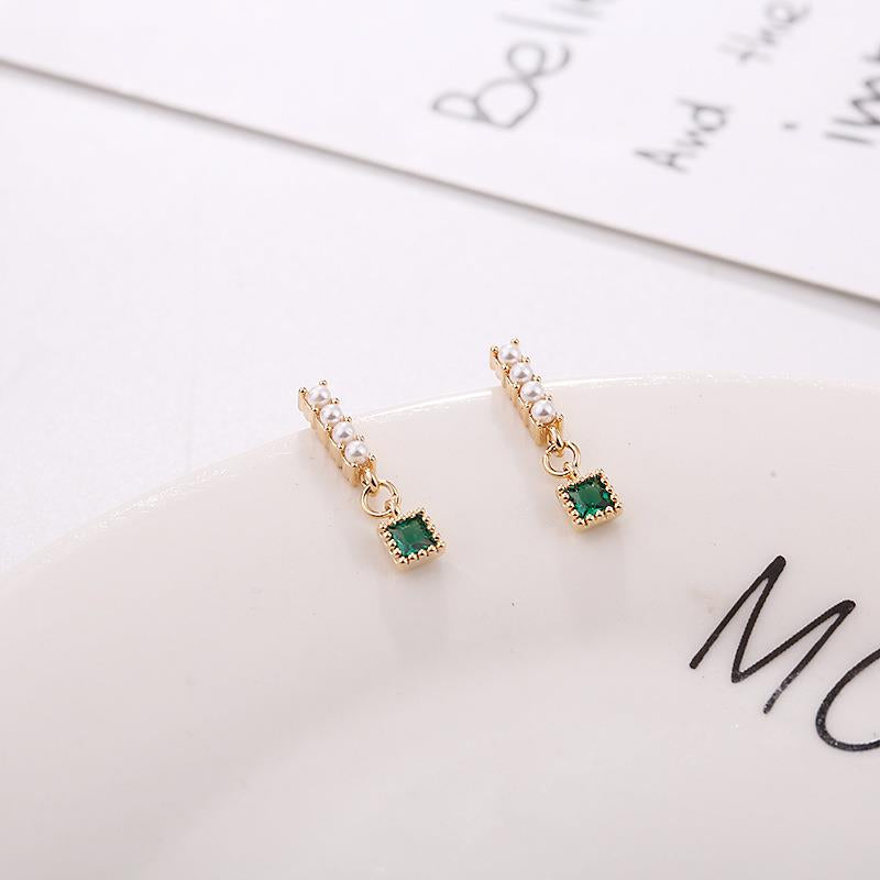 Pearl Bar Earrings with Emerald Gem