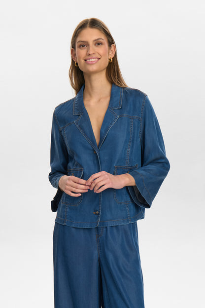 Numph Numiami Denim Shirt Jacket in Medium Blue