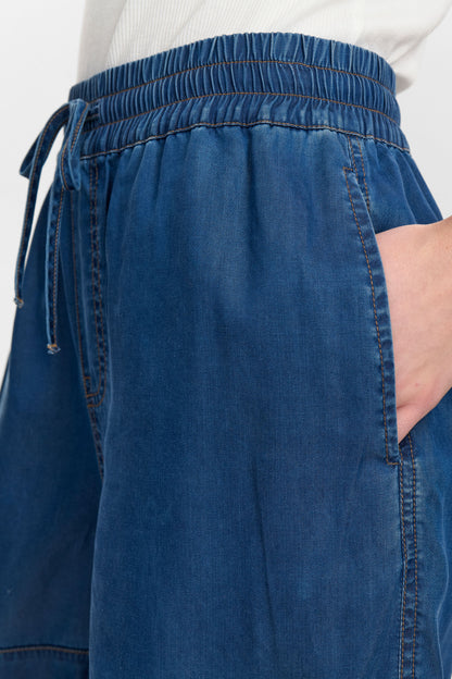 Numph Numiami Denim Shorts in Medium Blue