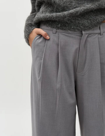 PRE-ORDER Branwen Trouser in Medium grey