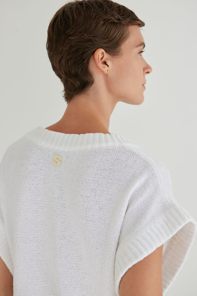 SkatÏe White Sleeveless Knitted Tunic Top