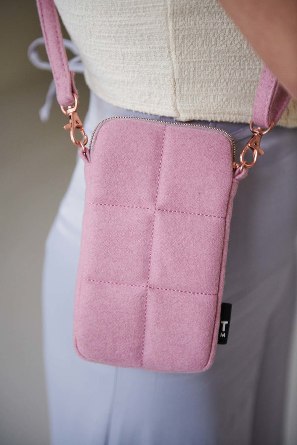 Tinne + Mia Luce Wool Puffy Phone Bag - Pink
